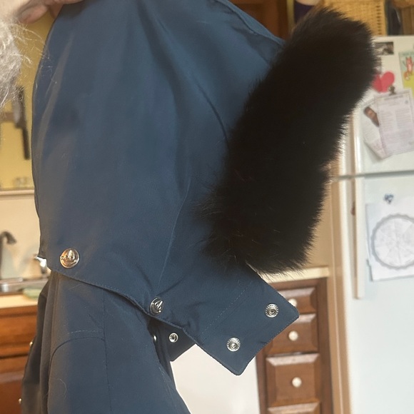 Dark blue Fur-Trimmed Parka - goose down filled real fox fur removable hood - Picture 3 of 7